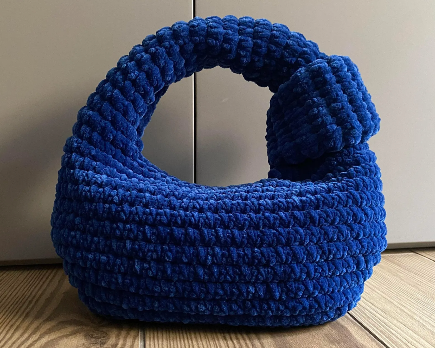 Sac à Main Douillet en Velours Crocheté